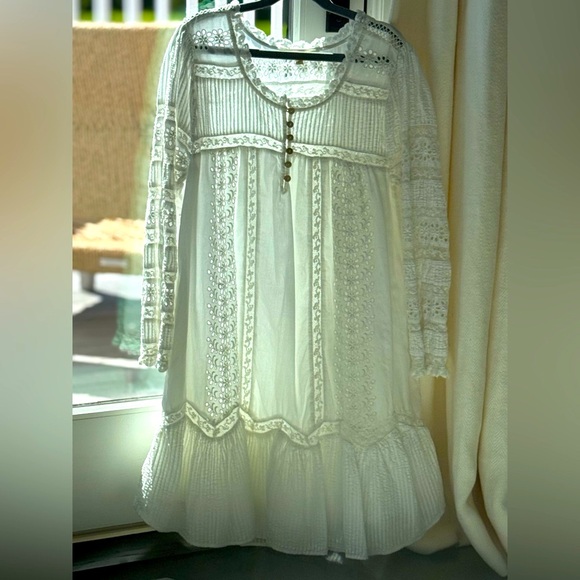 LoveShackFancy Summer White Lace Mini Dress XS worn once EXCELLENT CONDITION - Picture 4 of 11